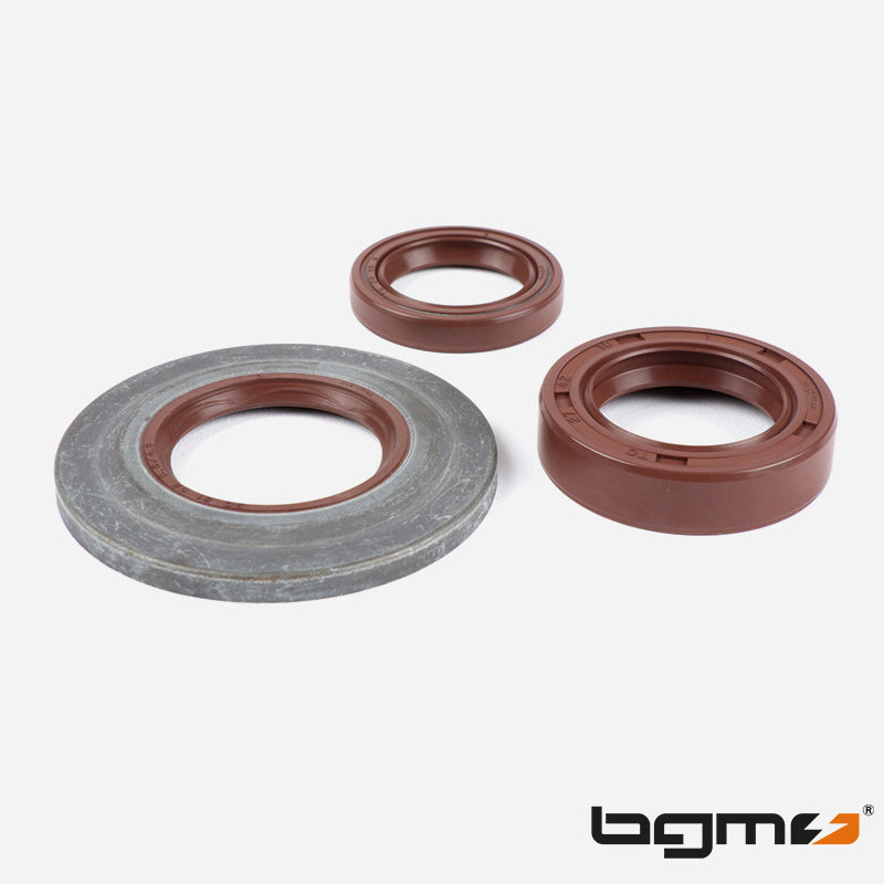 BGM Vespa PX PE T5 E5/E15 Resistant Oil Seal Set (27x42x10 rear hub seal)