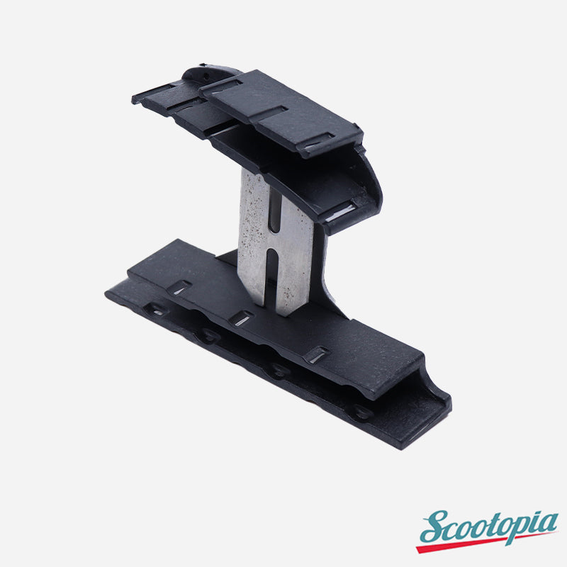 Scootopia Lambretta LI SX TV DL GP Top & Bottom Chain Guide Set