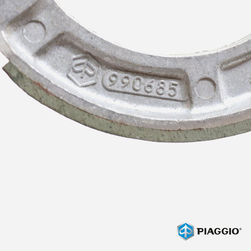 N.O.S. Piaggio Vespa 50/90 Smallframe Rear Brake Shoe Set